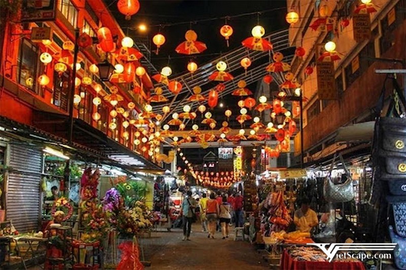 Khu phố người Hoa rực rỡ màu sắc tại Sài Gòn Chợ Lớn