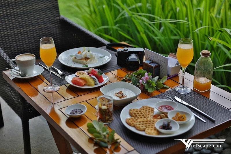 Bữa sáng tại resort Salinda Resort Phu Quoc Island