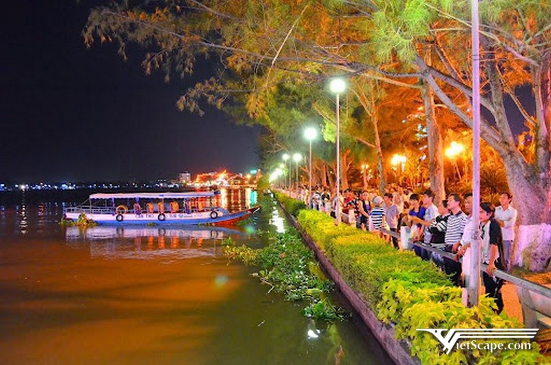 Những địa điểm check in du lịch nổi tiếng tại Đồng Bằng Sông Cửu Long  