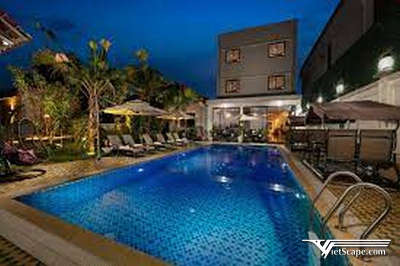 Khu vực bể bơi của Tam Coc Holiday Hotel & Villa