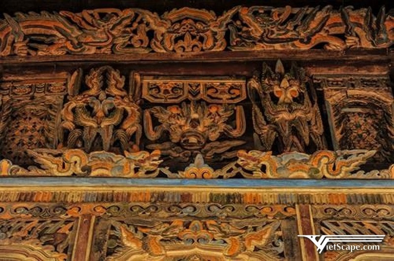 Kiến trúc khắc rồng tinh xảo trên mái Đền Vua Đinh Tiên Hoàng