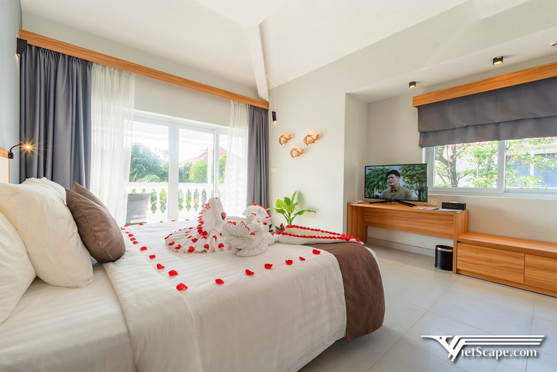 Phòng nghỉ tại Mercury Phu Quoc Resort and Villas sang trọng hiện đại