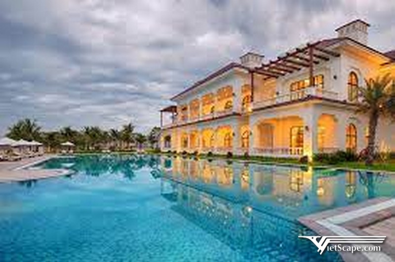 Toàn cảnh nhìn từ trên cao khu nghỉ dưỡng cao cấp của Vingroup - khách sạn 5 sao Phú Quốc - Vinpearl Phu Quoc Ocean Resort & Villas