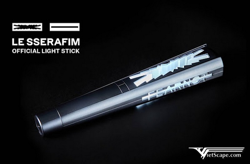 Lightstick Lesserafim có thiết kế kiểu dáng đẹp mắt và gần giống với cây gậy bóng chày