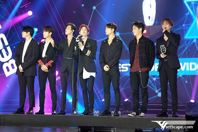 Các giải thưởng của nhóm nhạc GOT7 trong năm 2015