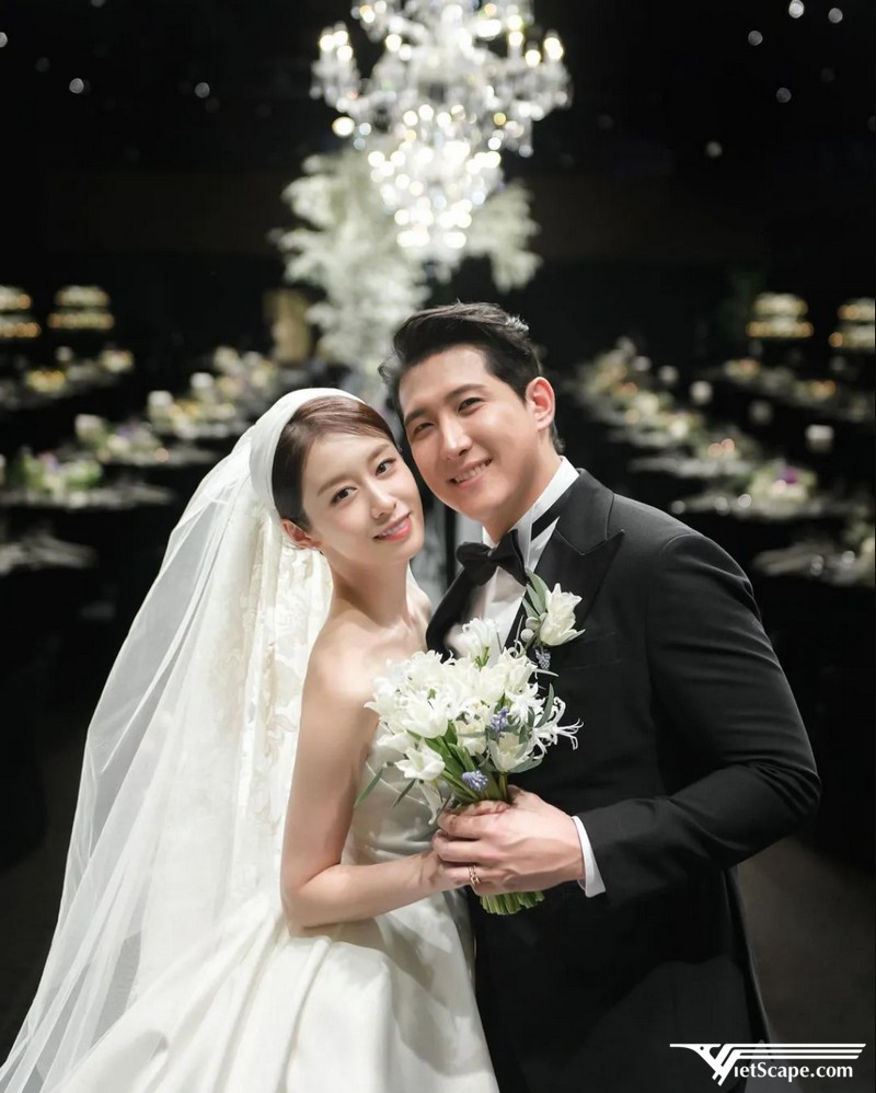 Jiyeon và Hwang Jae Gyun kết hôn vào ngày 10/12/2022