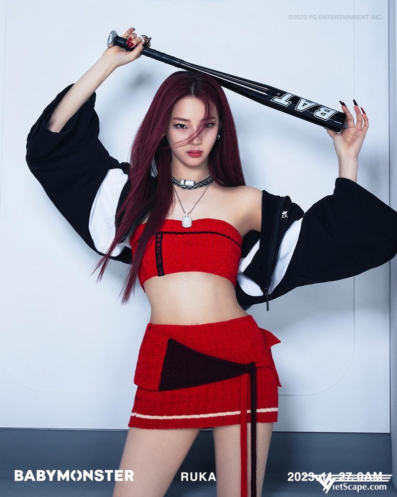 Ruka chính thức gia nhập công ty YG Entertainment vào năm 2018