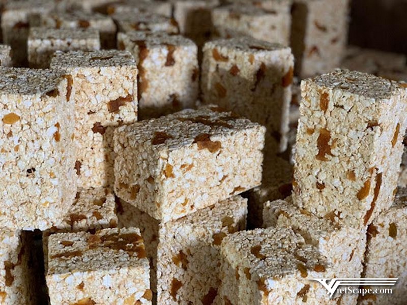 Bánh cốm Phan Thiết được xem là món khá hợp gu với những người lớn tuổi