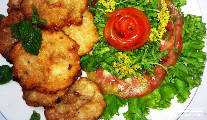 Chả trứng mực Đất Mũi