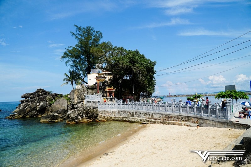 Dinh Cậu ở Phú Quốc, Bãi Biển Chiêm Bái Ẩn Chứa Nét Đẹp Linh Thiêng