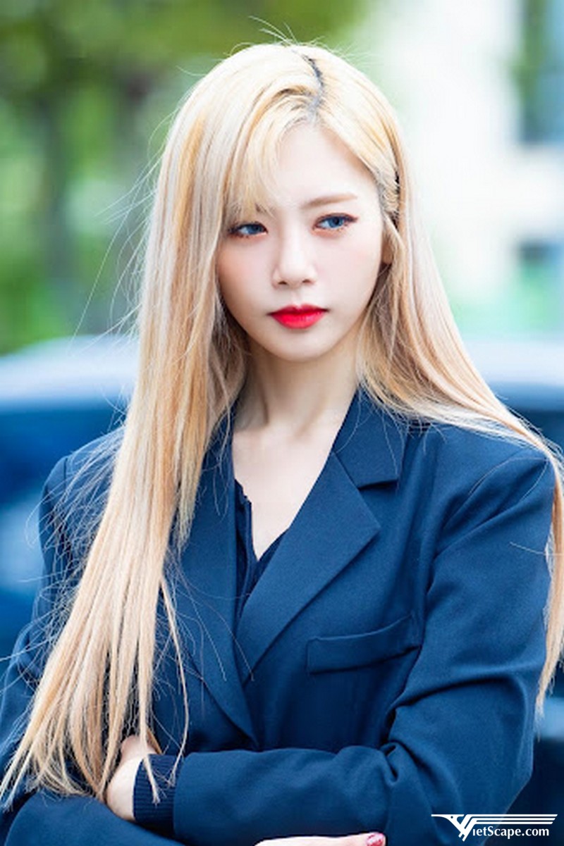 Jiu từng là thành viên của nhóm MINX
