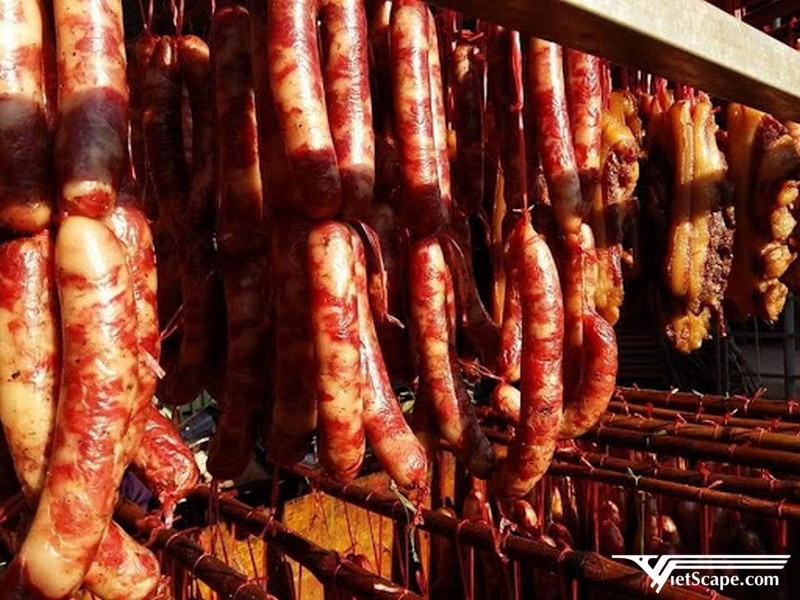 Lạp xưởng Suối Khoáng