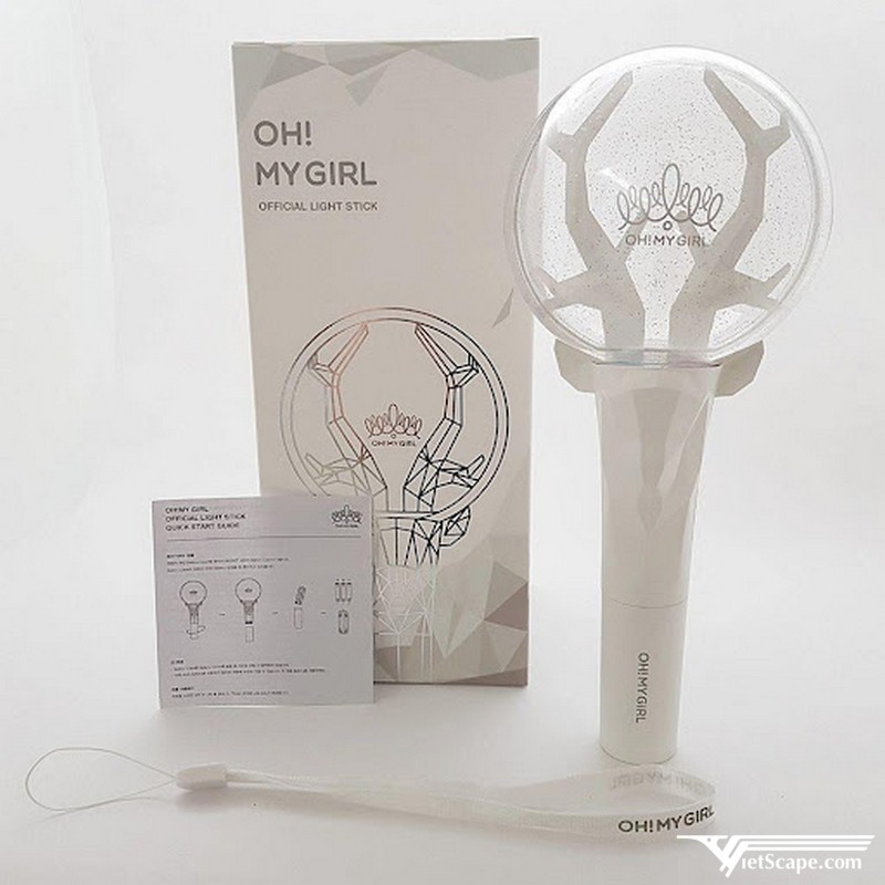 Lightstick của nhóm nhạc Oh My Girl được gọi là “Dreamybong” với tông màu trắng chủ đạo