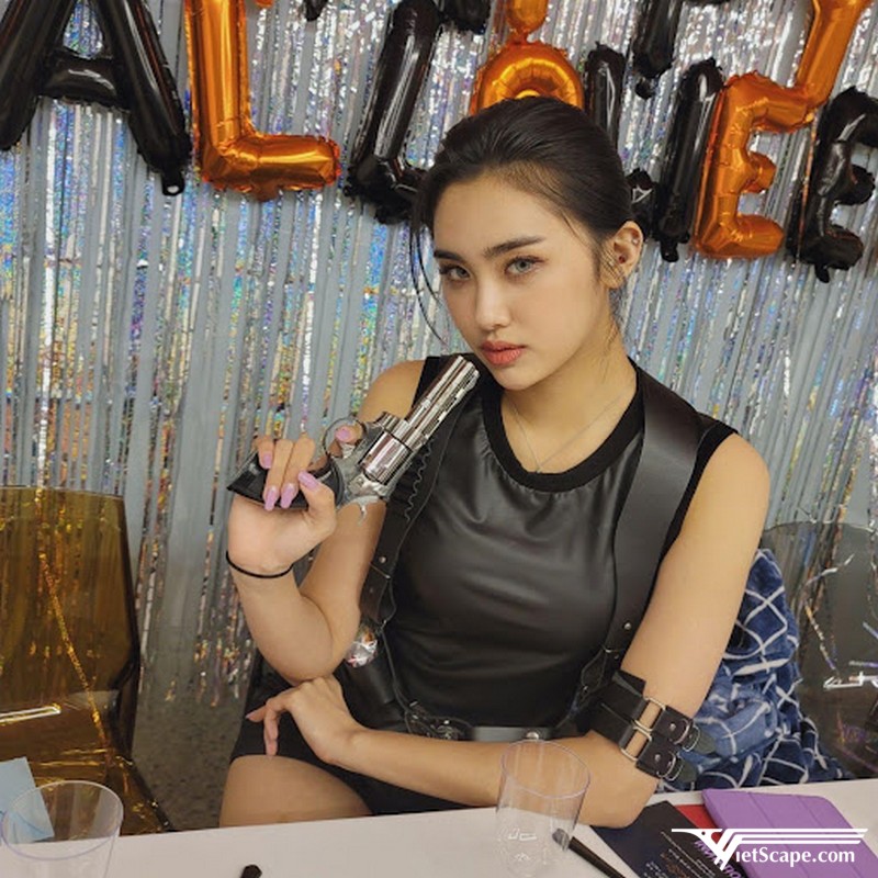Một số hình ảnh về Aisha