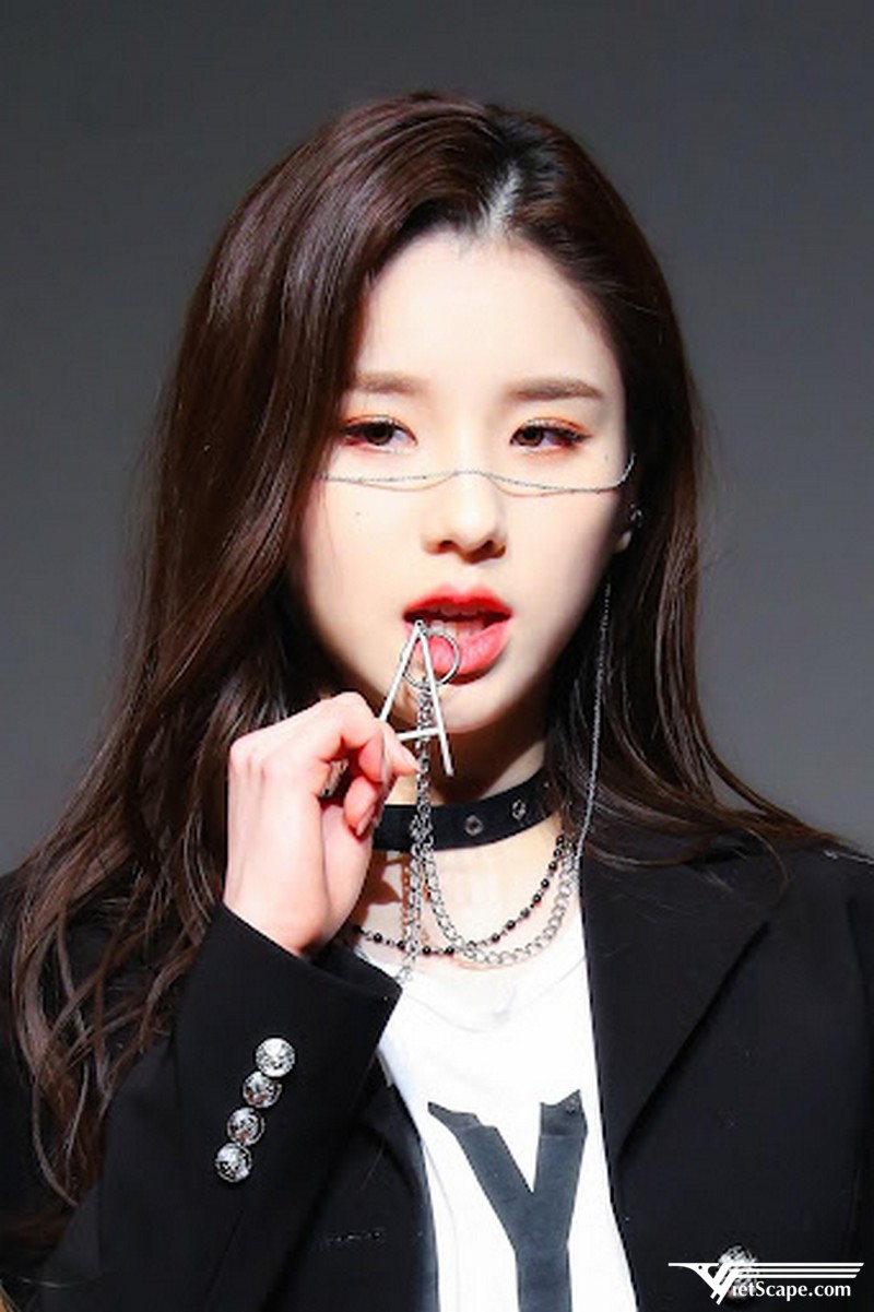 Một số hình ảnh về Heejin