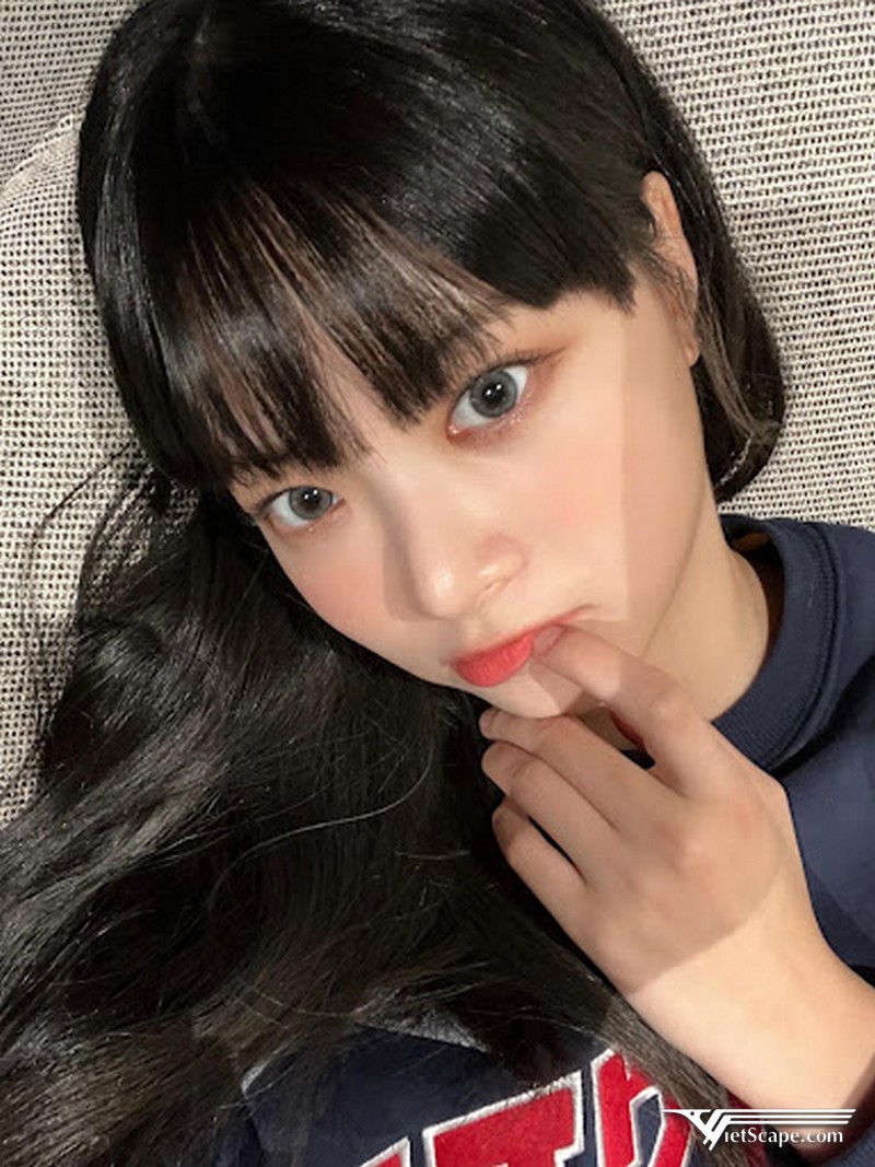 Một số hình ảnh về Hong Eunchae