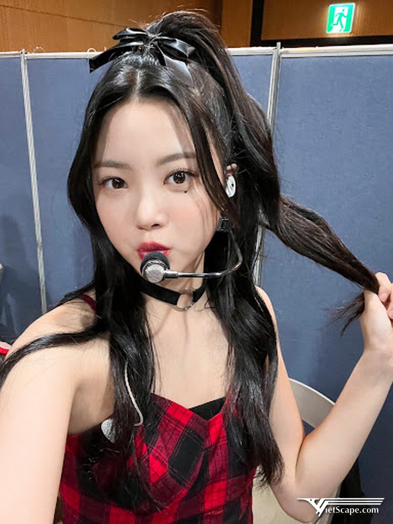 Một số hình ảnh về Hong Eunchae