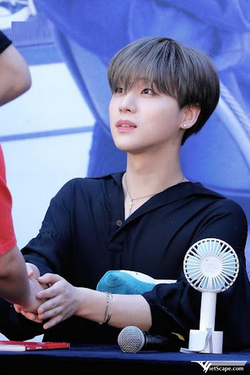 Một số hình ảnh về Jay