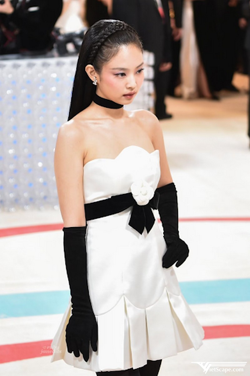 Một số hình ảnh về Jennie