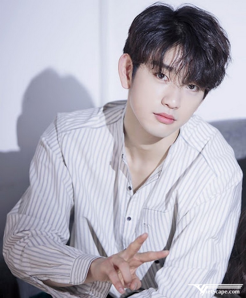 Một số hình ảnh về Jinyoung