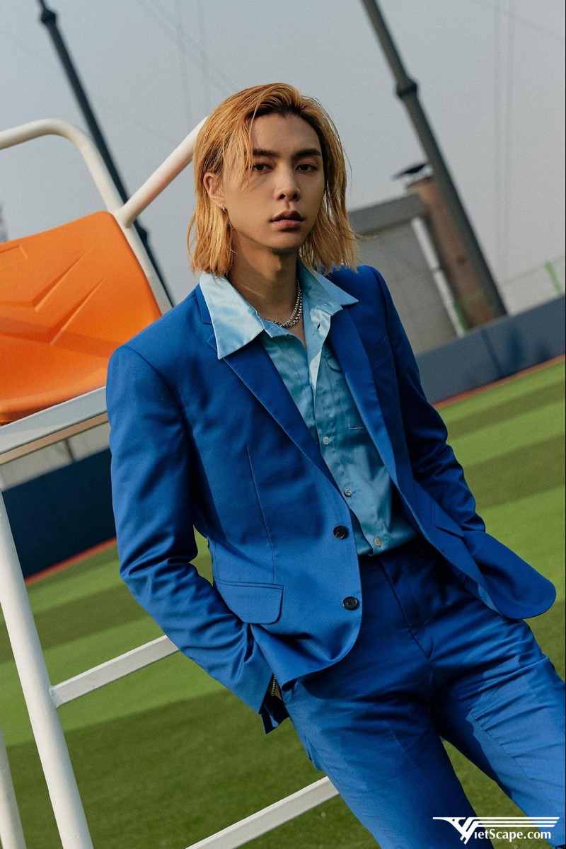 Một số hình ảnh về Johnny