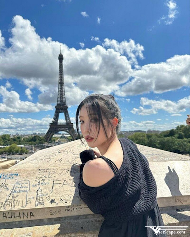 Một số hình ảnh về Kim Lip