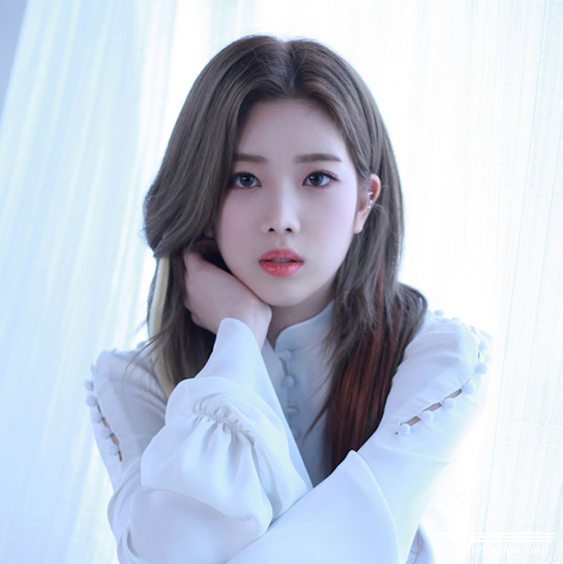 Một số hình ảnh về Kim Lip