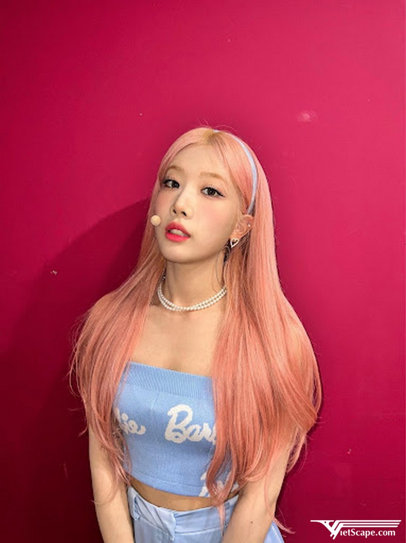 Một số hình ảnh về Kim Lip