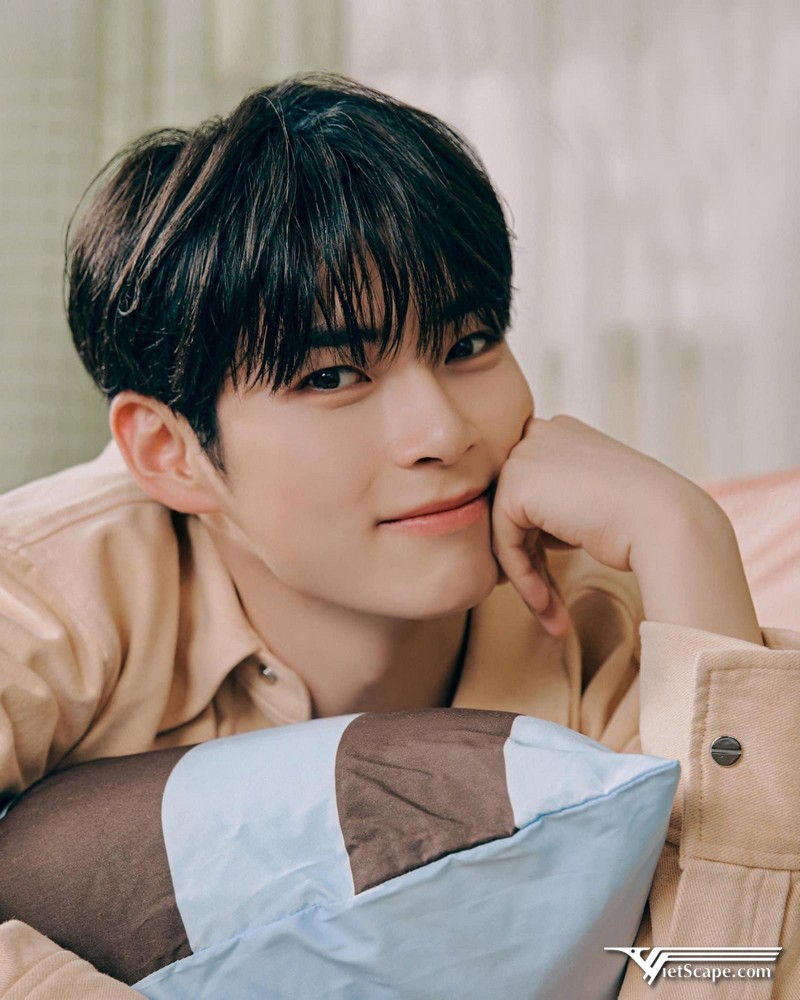 Một số hình ảnh về Sung Hanbin