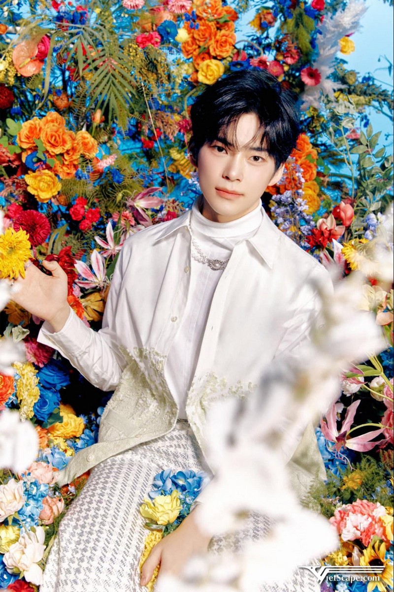 Một số hình ảnh về Sung Hanbin