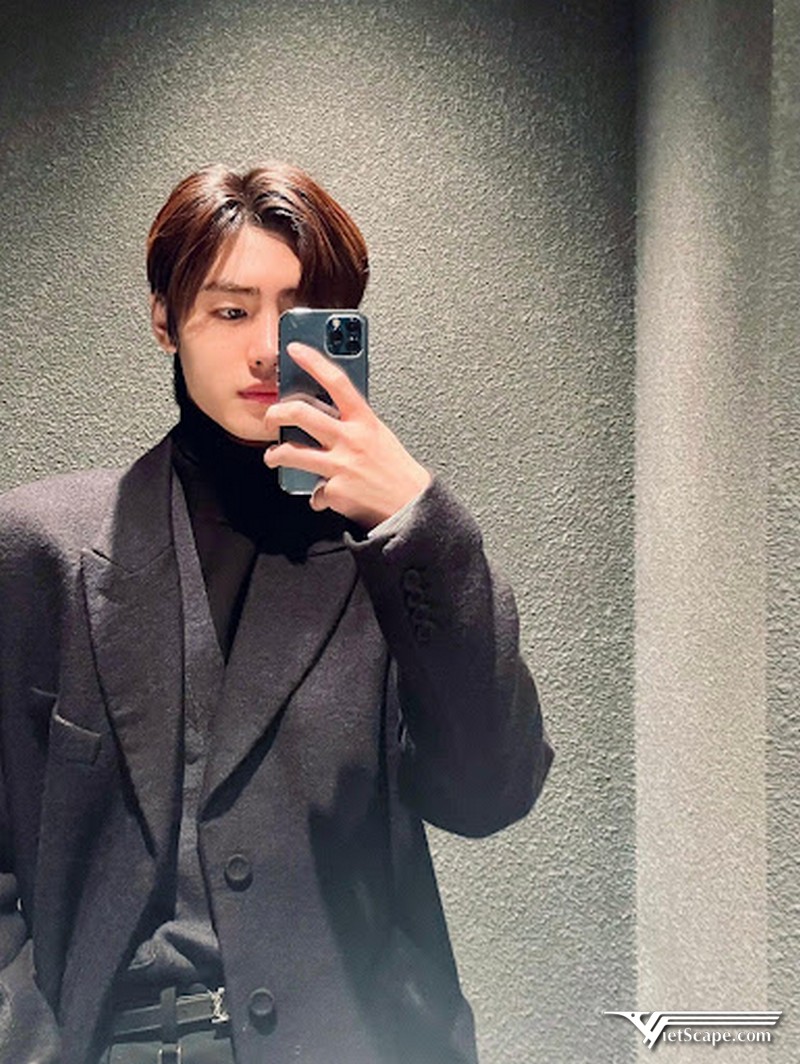 Một số hình ảnh về Sunghoon