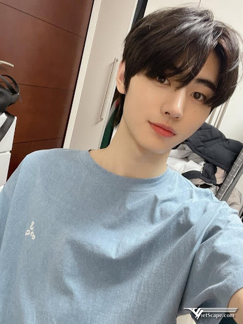 Một số hình ảnh về Sunghoon