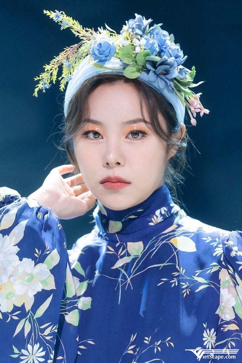 Một số hình ảnh về Wheein