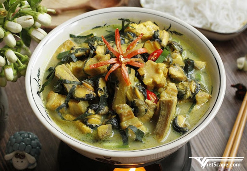Ốc om chuối đậu