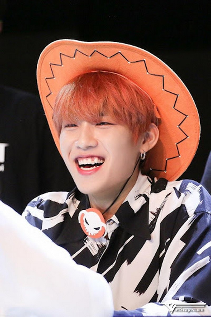 Park Woojin vẫn còn độc thân và chưa có ý định muốn hẹn hò