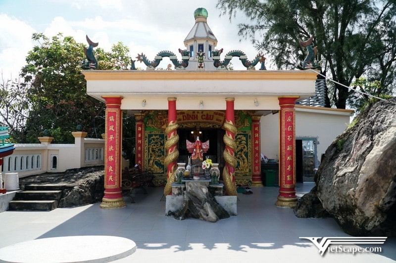 Dinh Cậu, ngôi miếu mang những truyền thuyết kỳ bí