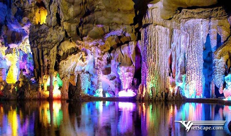 Vẻ đẹp huyền ảo của Động Vân Trình